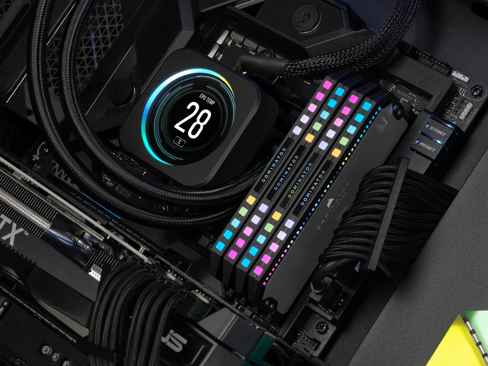 DOMINATOR_RGB_PLATINUM_GREY_DDR5_AMD_17