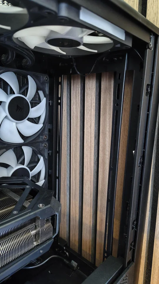 FRAME 4000D Xeneon edge front panel install