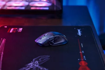 NIGHTSWORD_v2_WIRELESS_Lifestyle_01 (1)