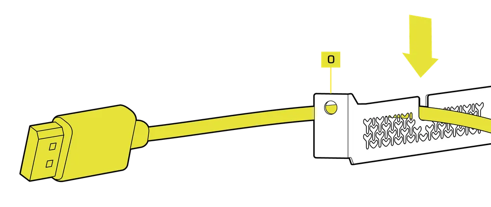 TITAN II - DisplayPort cable being inserted into a cut-out of the PCIe Slot Cover - QSG Visual