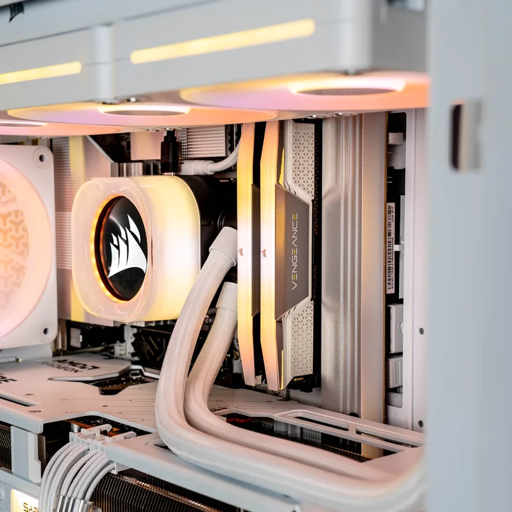 WHITE FRAME 4000X (iCUE LINK) 6