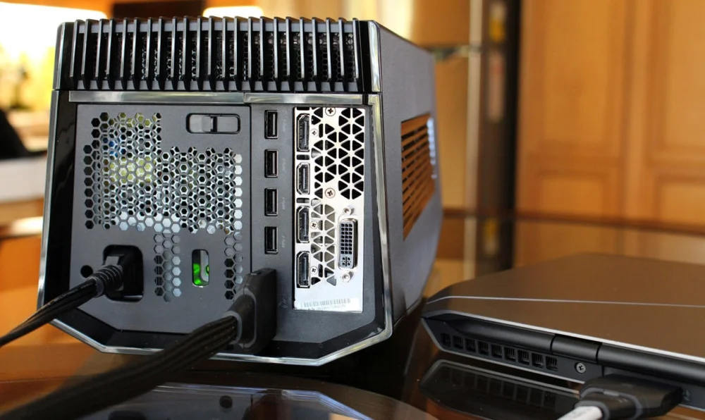 alienware-graphics-amplifier-gizmodo-1024x611