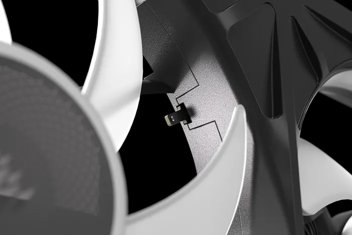 iCUE_LINK_RX360_II_RGB_BLACK_08_THERMO
